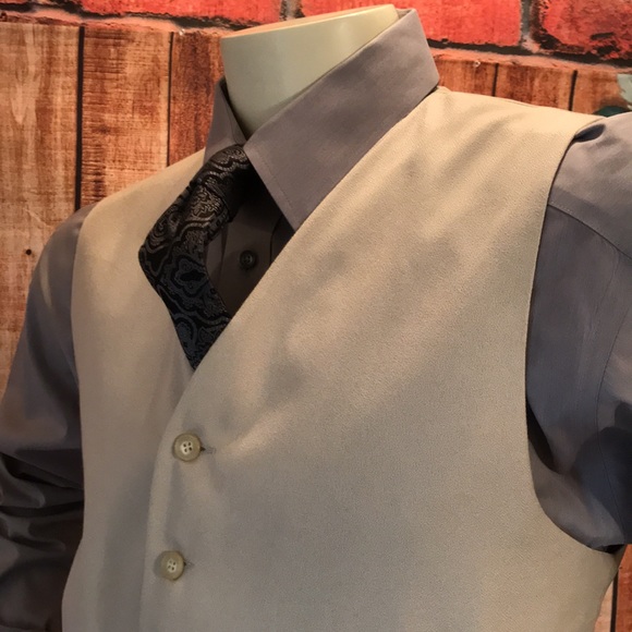 J. Riggings Dress Vest - Picture 12 of 17